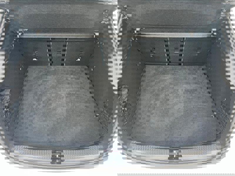 Image Mercedes-Benz CLASSE A A 200 Compacte AMG Line 